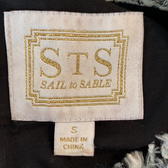 Sail to Sable Metallic Silver Tweed Striped Fringe Top - S - Picture 11 of 13